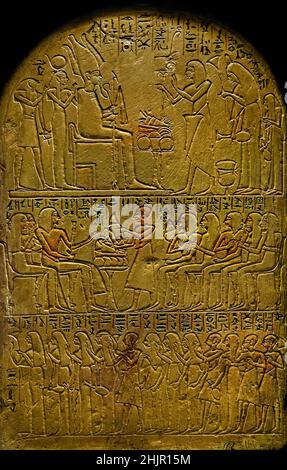 Panehesi-Stele mit Opfergaben an Osiris, Isis und Horus Ägypten (Museo Egizio di Torino Italien) Stockfoto