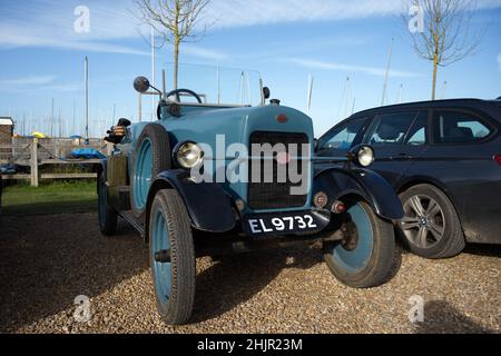 Ein altes trojanisches Auto vom 1920s, war Trojan ein britischer Automobilhersteller, der leichte Autos zwischen 1914 und 1965 produzierte. Stockfoto