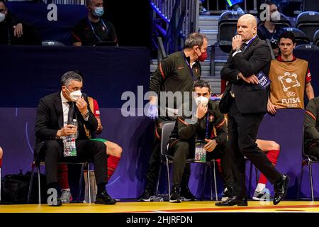 AMSTERDAM, NIEDERLANDE - 31. JANUAR: Trainer Jorge Braz aus Portugal beim Viertelfinale der Männer im Futsal Euro 2022 im Ziggo Dome am 31. Januar 2022 in Amsterdam, Niederlande (Foto: Jeroen Meuwsen/Orange Picles) Stockfoto