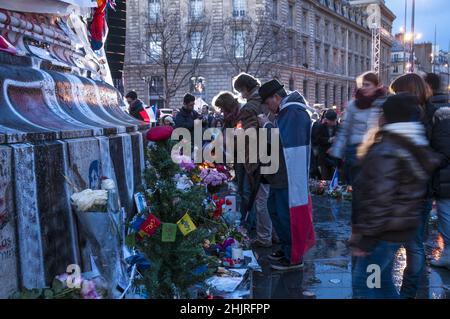 Frankreich. Paris. Platz der Republik, 2016-01-10: Gedenktag und Hommage an die Opfer von Terroranschlägen in Paris im Januar 2015 Stockfoto