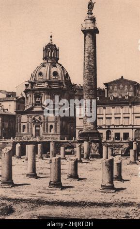 St. Peter aus dem Marmorschaft der Trajanssäule blickt auf das Forum, von dem aus die Kuppel von Santissimo Nome di Maria aufragt. Rom (1923) Stockfoto