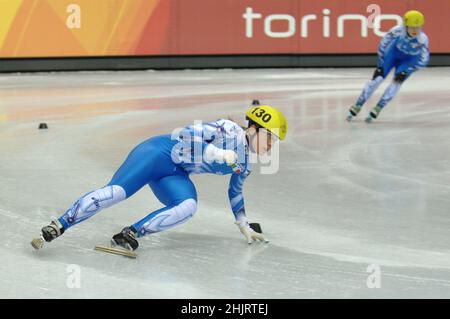 Turin Italien 2006-02-22: Turin 2006 Olympische Winterspiele, Kurzbahn-Finalstaffel weiblich 3000MT : Capurso Marta, Skater der italienischen National Short Track während des Rennens Stockfoto