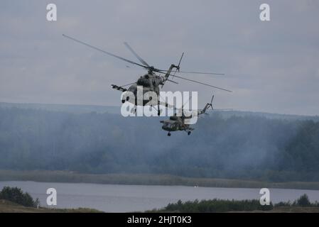 Starychi, Ukraine. 20th September 2019. Ukrainische Hubschrauber während einer gemeinsamen militärischen Übung Rapid Trident 2019 im Internationalen Zentrum für Friedenssicherung und Sicherheit der Nationalen Akademie der Landstreitkräfte in der Nähe von Lviv gesehen. (Foto von Mykola Tys/SOPA Images/Sipa USA) Quelle: SIPA USA/Alamy Live News Stockfoto