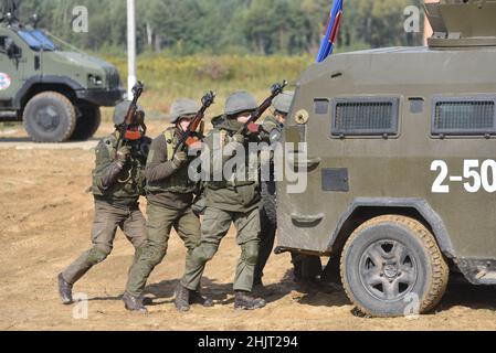 Starychi, Lvivska, Ukraine. 20th September 2019. Ukrainische Soldaten während einer gemeinsamen Militärübung Rapid Trident 2019 im Internationalen Zentrum für Friedenssicherung und Sicherheit der Nationalen Akademie der Landstreitkräfte in der Nähe von Lviv gesehen. (Bild: © Mykola Tys/SOPA Images via ZUMA Press Wire) Stockfoto