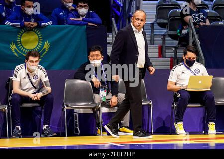 AMSTERDAM, NIEDERLANDE - 31. JANUAR: Cheftrainer Kaka aus Kasachstan beim Viertelfinale der Männer im Futsal Euro 2022 zwischen Kasachstan und der Ukraine am 31. Januar 2022 im Ziggo Dome in Amsterdam, Niederlande (Foto: Jeroen Meuwsen/Orange Picles) Stockfoto