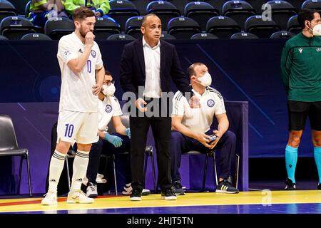 AMSTERDAM, NIEDERLANDE - 31. JANUAR: Cheftrainer Kaka aus Kasachstan beim Viertelfinale der Männer im Futsal Euro 2022 zwischen Kasachstan und der Ukraine am 31. Januar 2022 im Ziggo Dome in Amsterdam, Niederlande (Foto: Jeroen Meuwsen/Orange Picles) Stockfoto