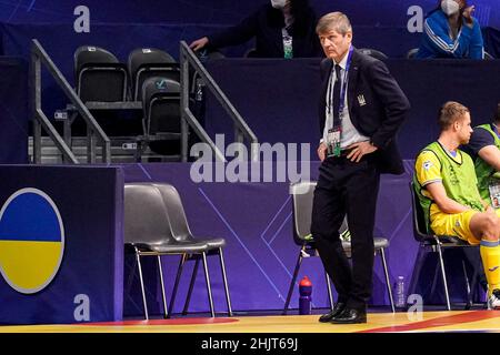 AMSTERDAM, NIEDERLANDE - 31. JANUAR: Trainer Oleksandr Kosenko aus der Ukraine während des Manns-Futsal-EM 2022-Viertelfinalspiel zwischen Kasachstan und der Ukraine am 31. Januar 2022 im Ziggo Dome in Amsterdam, Niederlande (Foto: Jeroen Meuwsen/Orange Picles) Stockfoto
