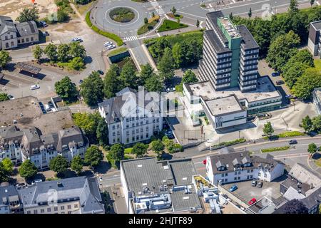 Luftaufnahme, Olpe Rathaus und Archive, Olpe Stadt, Olpe, Sauerland, Nordrhein-Westfalen, Deutschland, Behörde, DE, Europa, Wolkenkratzer, Luftaufnahme Stockfoto