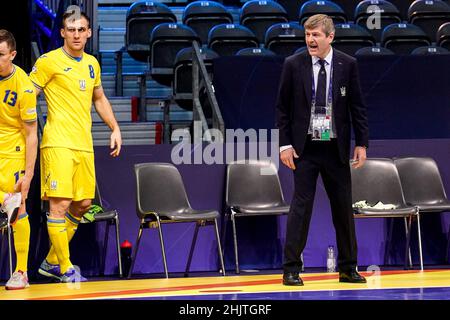AMSTERDAM, NIEDERLANDE - 31. JANUAR: Trainer Oleksandr Kosenko aus der Ukraine während des Manns-Futsal-EM 2022-Viertelfinalspiel zwischen Kasachstan und der Ukraine am 31. Januar 2022 im Ziggo Dome in Amsterdam, Niederlande (Foto: Jeroen Meuwsen/Orange Picles) Stockfoto