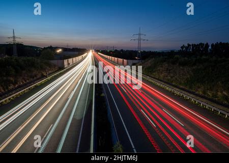 Deutsche Autobahn A7 - große Langzeitbelichtung Stockfoto