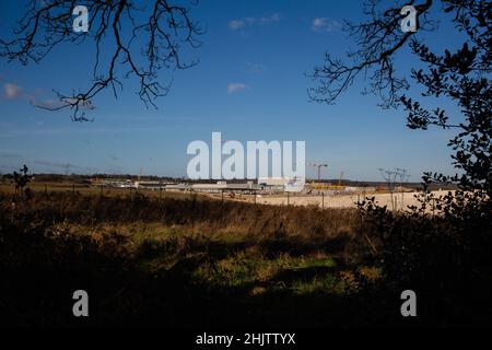 West Hyde, Großbritannien. 31st. Januar 2022. Der Standort des Südportals für den Abschnitt des Chilterner Tunnels der Hochgeschwindigkeitsstrecke HS2. Zwei 2.000-Tonnen-Tunnelbohrmaschinen werden zum Bau des 10-Meilen-Chiltern-Tunnels unterhalb der Chiltern Hills eingesetzt, der der längste Tunnel auf der Route HS2 zwischen London und den West Midlands sein wird. Kredit: Mark Kerrison/Alamy Live Nachrichten Stockfoto