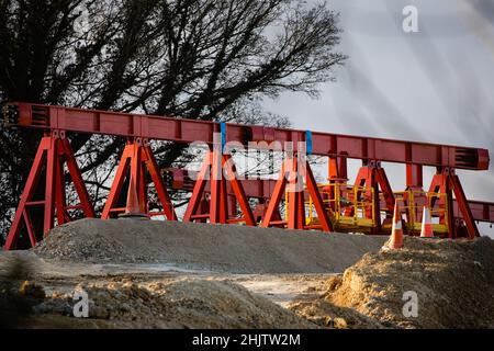 West Hyde, Großbritannien. 31st. Januar 2022. Bauarbeiten in der Nähe des Südportals für den Abschnitt des Chilterner Tunnels der Hochgeschwindigkeitsstrecke HS2. Zwei 2.000-Tonnen-Tunnelbohrmaschinen werden zum Bau des 10-Meilen-Chiltern-Tunnels unterhalb der Chiltern Hills eingesetzt, der der längste Tunnel auf der Route HS2 zwischen London und den West Midlands sein wird. Kredit: Mark Kerrison/Alamy Live Nachrichten Stockfoto