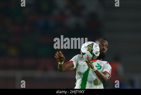 Yaoundé, Kamerun, 9. Januar 2022: Blati Touré von Burkina Faso während Kamerun gegen Burkina Faso - Afrika-Cup der Nationen im Paul Biya Stadion. Kim Price/CSM. Stockfoto