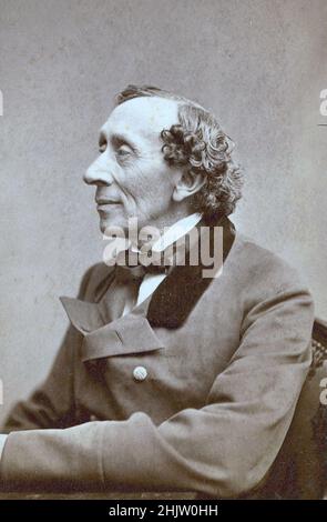 Ein Porträt des dänischen Schriftstellers Hans Christian Andersen im Jahr 1869 im Alter von 64 Jahren. Stockfoto