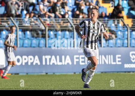 Lecco, Italien. 30th Januar 2022. Italien, Lecco, 30 2022. januar: Andrea Staskova (Juventus-Stürterin) presst in der ersten Halbzeit beim Fußballspiel FC INTER gegen JUVENTUS, QF 1st Leg Women Coppa Italia im Lecco-Stadion (Bild: © Fabrizio Andrea Bertani/Pacific Press via ZUMA Press Wire) Stockfoto