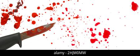 Blut und Messer.Flecken von Blut und Messer im Blut.Verbrechen Banner.Rotes Blut Splatter und Tropfen auf weißem Hintergrund isoliert . Mord und Verbrechen Konzept. Stockfoto