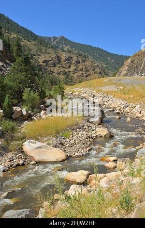 Fahren Sie auf dem Highway 36 von Fort collins nach Estes Park, Colorado, CO Stockfoto