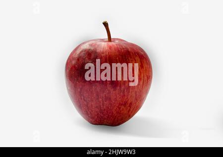 Frische rote Äpfel auf weißem Hintergrund Stockfoto