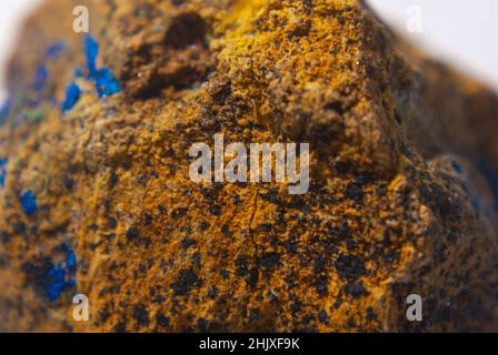 Nahaufnahme von Azurit auf Sandstein Stockfoto