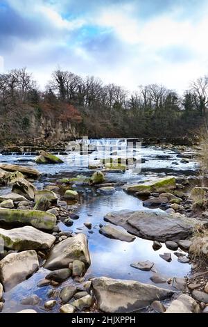 River Swale vom Schloss in Richmond aus gesehen Stockfoto