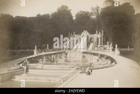 Antike Fotografie der La Grande Cascade im Parc de Saint-Cloud in Paris, Frankreich, um 1890. QUELLE: ORIGINAL ALBUMIN FOTO Stockfoto