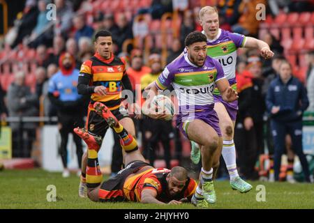 Dewsbury, England - 30. Januar 2022 - AJ Wallace von Bradford Bulls macht während der Rugby League Betfred Championship Runde 1 eine Pause Dewsbury Rams vs Bradford Bulls im Tetley Stadium, Dewsbury, Großbritannien Dean Williams Stockfoto