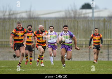 Dewsbury, England - 30. Januar 2022 - AJ Wallace von Bradford Bulls macht während der Rugby League Betfred Championship Runde 1 eine Pause Dewsbury Rams vs Bradford Bulls im Tetley Stadium, Dewsbury, Großbritannien Dean Williams Stockfoto