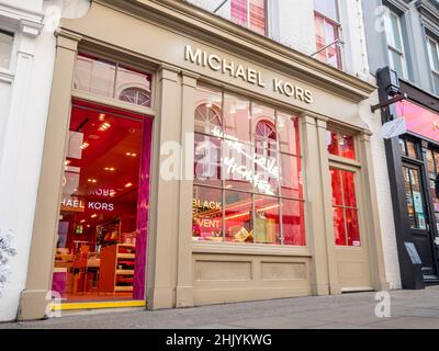 Michael Kors Store, Covent Garden, London. Der Laden vor dem Modedesigner-Store im exklusiven Einkaufsviertel im Zentrum von London. Stockfoto