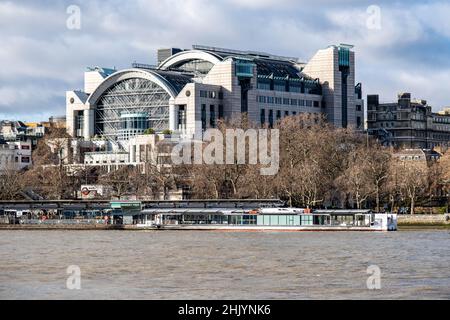 London England, 29. Januar 2022, Außenansicht des Bahnhofsgebäudes von Charing Cross Main Line Overground Stockfoto