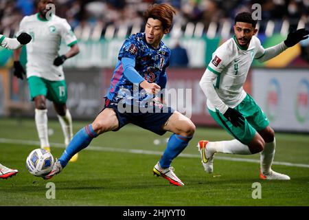 Saitama, Japan. 1st. Februar 2022. YUYA OSAKO (15) aus Japan im Einsatz während eines AFC Asian Qualifiers (Road to Qatar) Japan gegen Saudi-Arabien im Saitama Stadium 2002 in Japan. Japan gewann 2,0. (Bild: © Rodrigo Reyes Marin/ZUMA Press Wire) Stockfoto