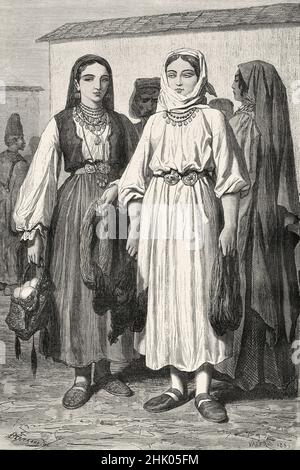 Bäuerliche Frauen in traditioneller Kleidung aus der Umgebung von Essek, Slavonija Region von Kroatien, Europa. Alte, gravierte Illustration aus dem 19th. Jahrhundert von der Reise zu den Südslawen von Georges Perrot, Le Tour du Monde 1870 Stockfoto