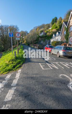 Blick auf die Old Wyche Road, die angeblich die steilste Wohnstraße in England ist Stockfoto