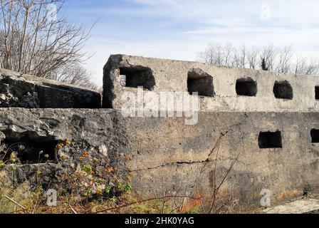 Friaul Julisch Venetien, Berg sei Busi. Italienischer Betongraben. Stockfoto