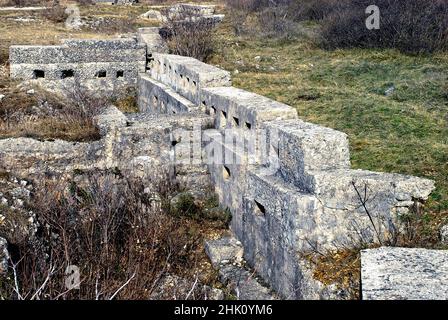 Friaul Julisch Venetien, Berg sei Busi. Italienischer Betongraben. Stockfoto