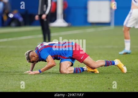 BARCELONA - JAN 29: Matheus Pereira in Aktion während des Primera RFEF-Spiels zwischen dem FC Barcelona B und Real Madrid Castilla im Johan Cruyff Stadion Stockfoto