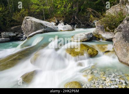 Fluss Sarca. Val di Genova im Parco Naturale Adamello, Brenta, Trentino, Italien, Val Rendena Stockfoto