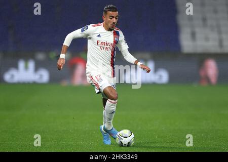 Lyon, Frankreich. 1st. Februar 2022. Malo Gusto von Lyon während des Spiels der Uber Eats Ligue 1 im Groupama Stadium, Lyon. Bildnachweis sollte lauten: Jonathan Moscrop/Sportimage Kredit: Sportimage/Alamy Live News Stockfoto