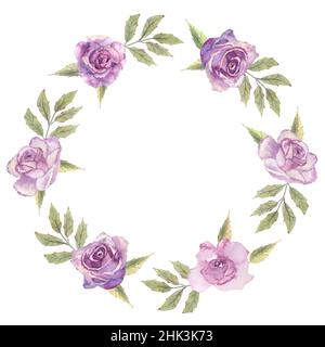 Blumenkranz mit violetten Rosen und Anemonen auf weißem, isoliertem Hintergrund. Handgezeichnete Aquarellillustration Stockfoto