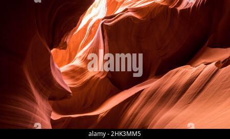 Slickrock-Formationen im unteren Antelope Canyon, Navajo Indian Reservation, Arizona, USA. Stockfoto