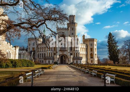 Blick auf Schloss Hluboka nad Vltavou. Tschechien. Stockfoto