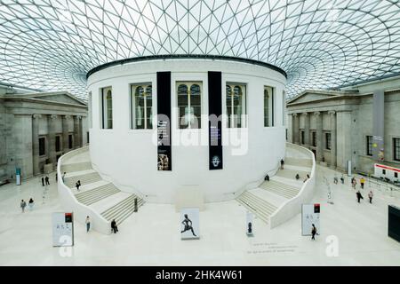 Great Court of the British Museum von Norman Foster Architects, zeigt die ursprüngliche Central Library, London, England, Großbritannien, Europa Stockfoto