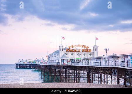 Brighton Palace Pier vom Strand, Brighton, Sussex, England, Vereinigtes Königreich, Europa Stockfoto