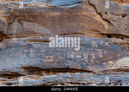 Jebel Ikmah, größte Open-Air-Bibliothek, Al Ula, Königreich Saudi-Arabien, Naher Osten Stockfoto