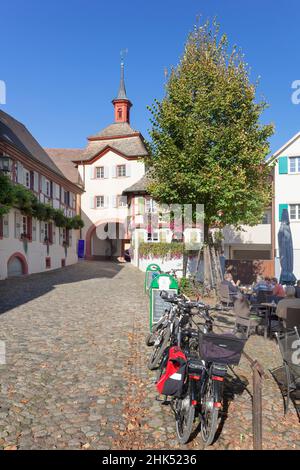 Stadttor, Burkheim am Kaiserstuhl, Breisgau, Schwarzwald, Baden-Württemberg, Deutschland, Europa Stockfoto