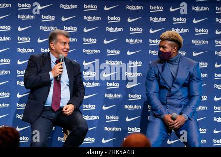 Barcelona, Spanien, 2, Februar 2022. Offizielle Präsentation von Adama Traoré als neuer Spieler des FC Barcelona. Quelle: Joan Gosa/Alamy Live News Stockfoto