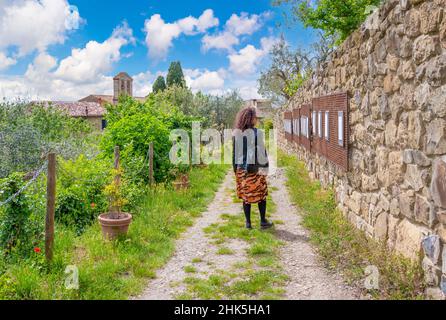 Monticchiello (Italien) - das wunderbare mittelalterliche und künstlerische Dorf der Toskana, in der Gemeinde Pienza, Val d'Orcia UNESCO-Stätte, im Frühjahr Stockfoto