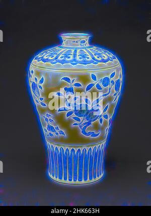 Inspiriert von Prunus Vase (Meiping), Chinesisch, Qing-Dynastie, 1644–1911, Qianlong-Periode, 1736–1795, Ende des 18th. Jahrhunderts, Porzellan mit Unterglasurblau- und Überglasuremailletten, hergestellt in Jingdezhen, Provinz Jiangxi, China, Asien, Keramik, Behälter, 14 x 8 5/8 Zoll (35,6 x 21,9 cm, neu erfunden von Artotop. Klassische Kunst neu erfunden mit einem modernen Twist. Design von warmen fröhlichen Leuchten der Helligkeit und Lichtstrahl Strahlkraft. Fotografie inspiriert von Surrealismus und Futurismus, umarmt dynamische Energie der modernen Technologie, Bewegung, Geschwindigkeit und Kultur zu revolutionieren Stockfoto