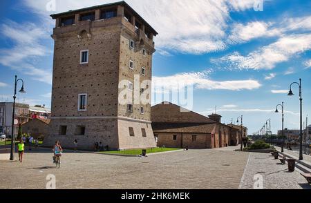 Die hübsche Stadt Cervia, eines der beliebtesten Touristenorte Italiens Stockfoto