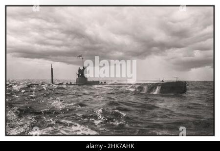 WW1 U-Boot der deutschen Kriegsmarine im Sturm auf der Oberfläche U-Boote des Unterseeboots waren von Deutschland betriebene U-Boote, insbesondere im Ersten und Zweiten Weltkrieg. Effiziente Flottenwaffen gegen feindliche Marine-Kriegsschiffe, wurden sie am effektivsten in einer wirtschaftlichen Kriegsführung Rolle die Durchsetzung einer Marine-Blockade gegen feindliche Schifffahrt verwendet.Weltkrieg 1 Untersee Boot Stockfoto