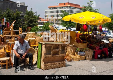 Basar Straße mit Alltagsgegenständen, Istanbul, Türkei Stockfoto